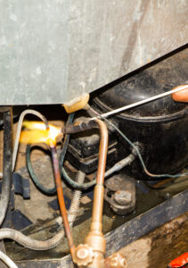 Assistência Técnica Esmaltec em Maceió servico-conserto-geladeira (2)